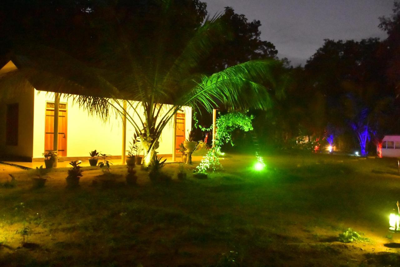 Little Ele Safari Lodge Udawalawe Bagian luar foto